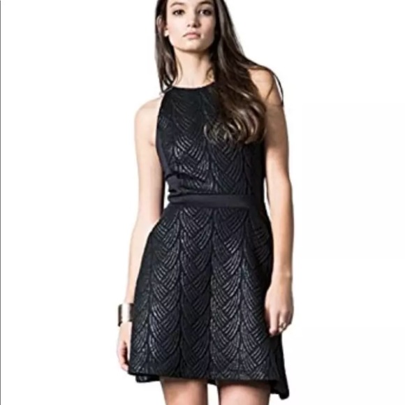 WAI MING BLACK  PANEL DRESS EMBOSSED Cable Size 6 - Picture 1 of 7